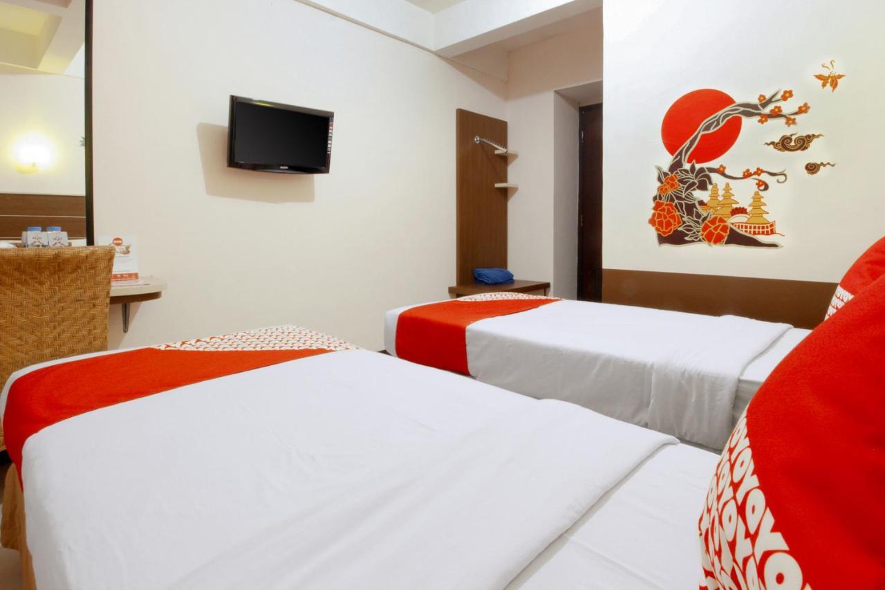 Oyo 167 Dago'S Hill Hotel Bandung Exteriör bild